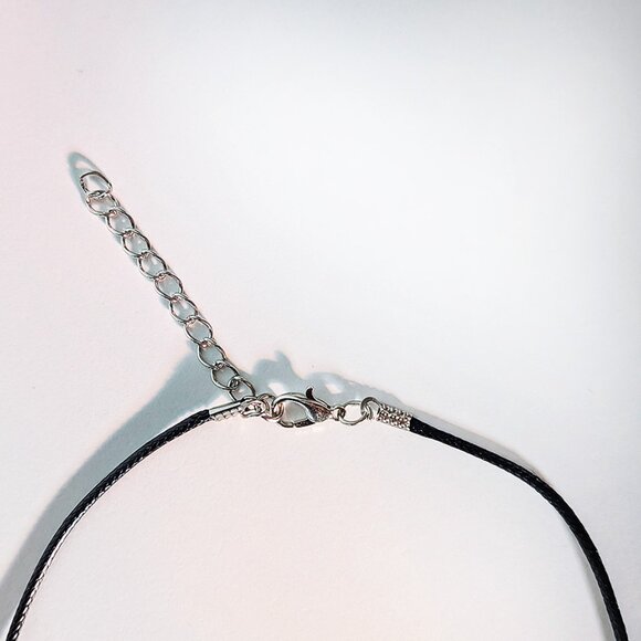 Evil eye pendant necklace with black rope - Picture 9 of 9